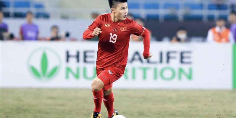 Toàn Cảnh Tin Tức Bóng Đá Việt Nam Mới Nhất 2025 Trên BONG88 2 Nguyễn Quang Hải – Tái Xuất Và Bùng Nổ